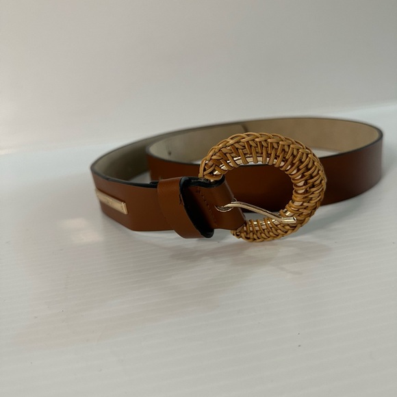 Ladies belt with ratan bukle by Steve Madden - Picture 7 of 7
